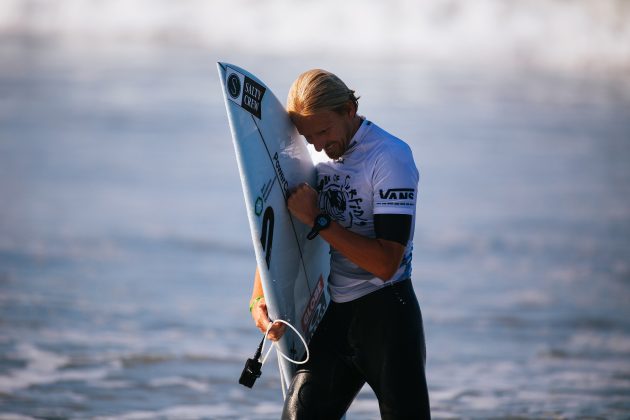 Chris Zaffis, US Open of Surfing 2022, Huntington Beach, Califórnia (EUA). Foto: WSL / Beatriz Ryder.