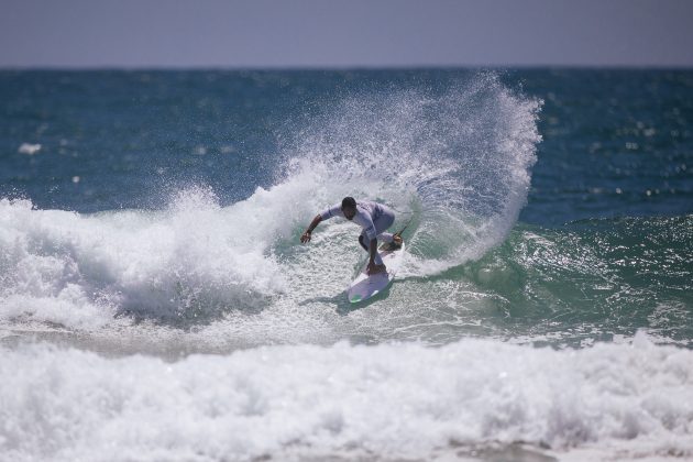 Edgard Groggia, US Open of Surfing 2022, Huntington Beach, Califórnia (EUA). Foto: WSL / Beatriz Ryder.