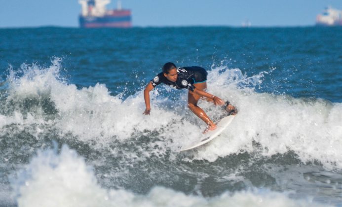 Gabriela Cury, Hangloose Surf Attack 2022, Praia do Tombo, Guarujá (SP). Foto: Erik Medalha.