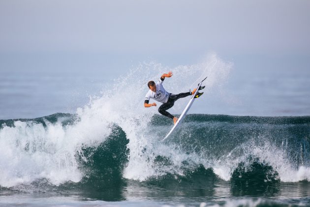 Jordan Lawler, US Open of Surfing 2022, Huntington Beach, Califórnia (EUA). Foto: WSL / Beatriz Ryder.