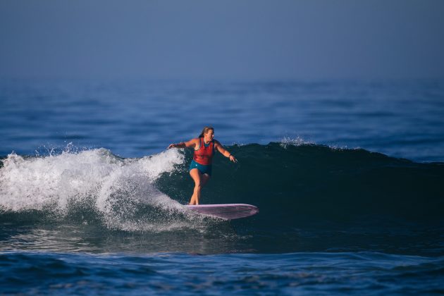 Kaitlin Mikkelsen, US Open of Surfing 2022, Huntington Beach, Califórnia (EUA). Foto: WSL / Beatriz Ryder.