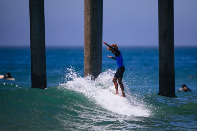 Kaniela Stewart, US Open of Surfing 2022, Huntington Beach, Califórnia (EUA). Foto: WSL / Beatriz Ryder.