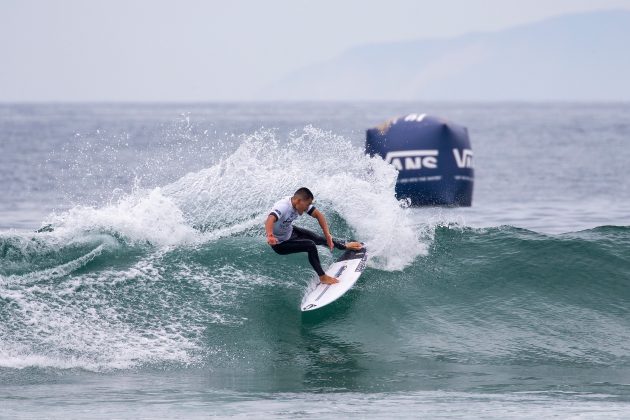 Taichi Wakita, US Open of Surfing 2022, Huntington Beach, Califórnia (EUA). Foto: WSL / Morris.
