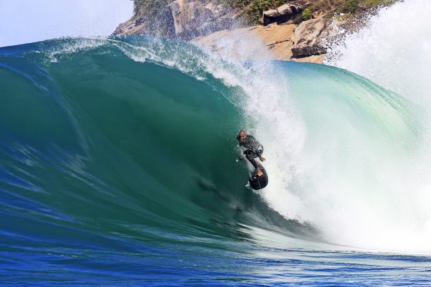 Willyam Santana, Itacoatiara Big Wave 2022, Ilha Mãe (RJ). Foto: Tony D´Andrea.