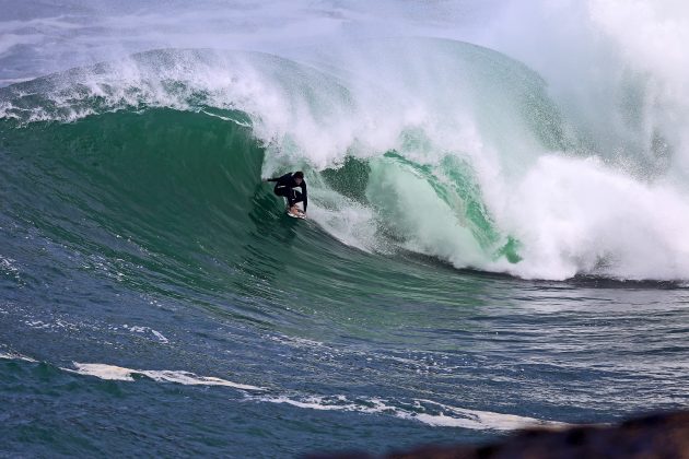 Lucas Cumbo, Itacoatiara Big Wave 2022, Laje do Shock, Niterói (RJ). Foto: Tony D'Andrea.