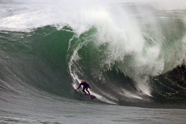 Willyam Santana, Itacoatiara Big Wave 2022, Laje do Shock, Niterói (RJ). Foto: Tony D'Andrea.