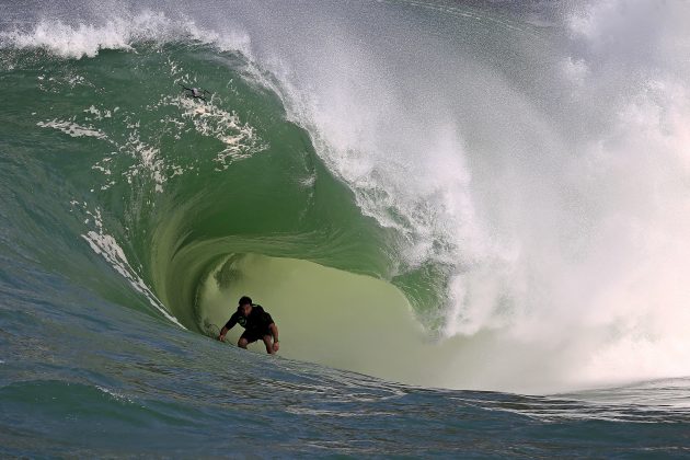 Felipe Cesarano, Itacoatiara Big Wave 2022, Laje do Shock, Niterói (RJ). Foto: Tony D´Andrea.