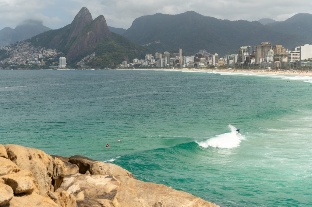 Arpoador é considerado o berço do surfe do Rio de Janeiro.
