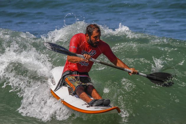 Felipe Kizu, CBSurf Maracaípe Surf Adaptado. Foto: Cláudio Damangar.