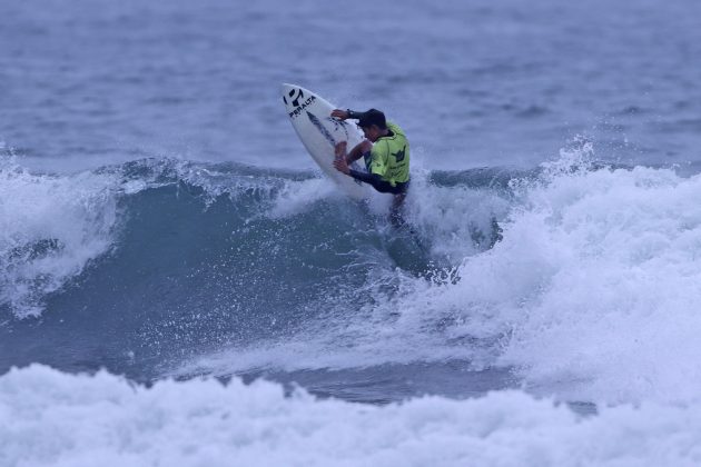 Calebe Simões, Hangloose Surf Attack 2022, Praia de Camburi, São Sebastião (SP). Foto: Munir El Hage.
