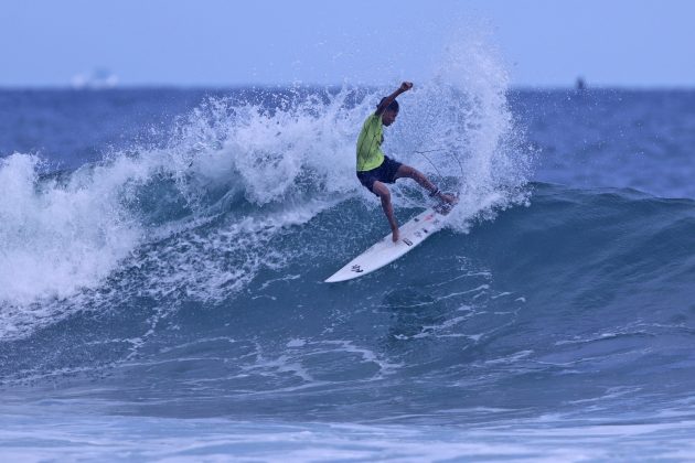 Jhon Muller, Hang Loose Surf Attack, Praia de Camburi, São Sebastião (SP). Foto: Munir El Hage.