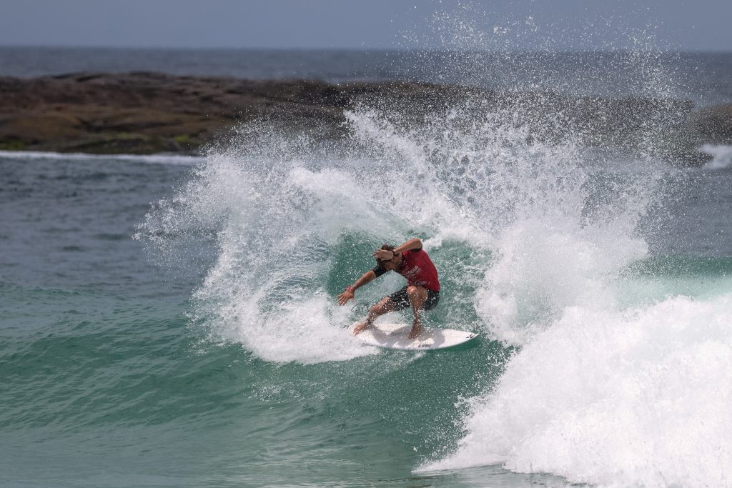 João Chianca compete em casa.