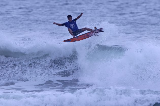 Kalani Robles, Hangloose Surf Attack 2022, Praia de Camburi, São Sebastião (SP). Foto: Munir El Hage.