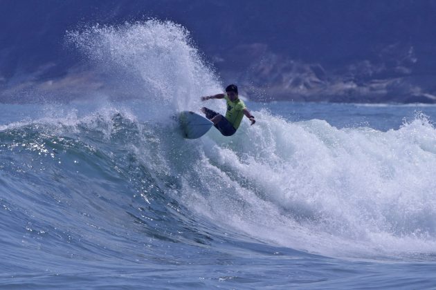 Lucas Di Giorgi, Hang Loose Surf Attack 2022, Praia de Camburi, São Sebastião (SP). Foto: Munir El Hage.