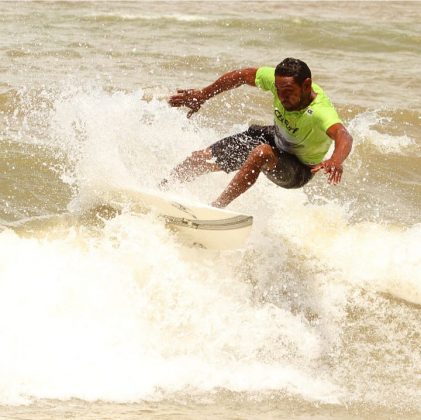 Márcio Correia, CBsurf em Água Doce, Ilha do Mosqueiro (PA). Foto: Rogério Fernandez.