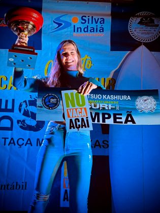 Consuelo Ometto, Cerimônia de entrega de prêmios aos campeões do Circuito Caraguatatubense de 2022. Foto: Divulgação.