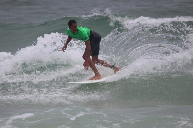 Derick Silva, Garytos Barra Surf Junior Final 2022, Barra da Tijuca (RJ). Foto: @surfetv / @carlosmatiasrj.