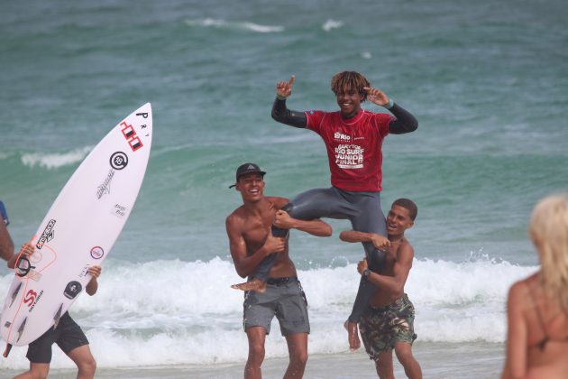 Sunny Pires, Garytos Barra Surf Junior Final 2022, Barra da Tijuca (RJ). Foto: @surfetv / @carlosmatiasrj.
