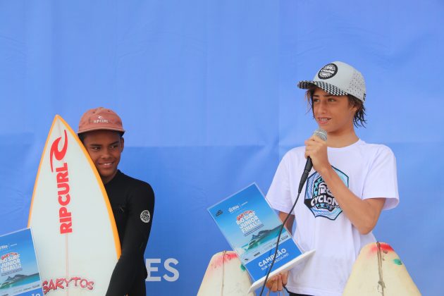 Pablo Gabriel e Nathan Hereda, Garytos Barra Surf Junior Final 2022, Barra da Tijuca (RJ). Foto: @surfetv / @carlosmatiasrj.