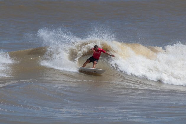 Claudio Freitas, Quissamã Surf Pro AM 2023, Barra do Furaco, Norte Fluminense (RJ). Foto: Cesar Aiello.