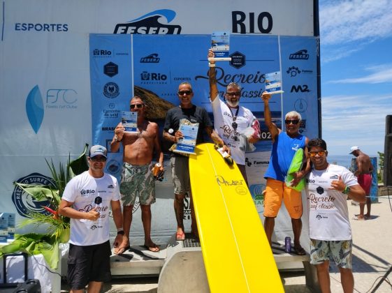 Pódio Legends, Recreio Surf Classic 2023, Praia da Macumba (RJ). Foto: Nelson Veiga.