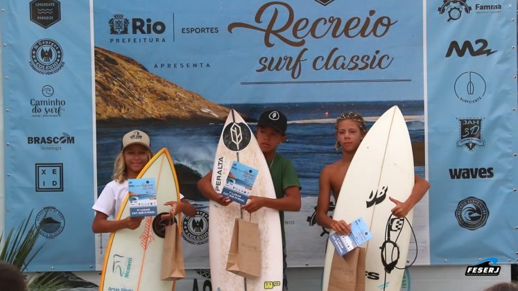 Pódio Pranchinha Sub-14 Masculino, Recreio Surf Classic 2023, Praia da Macumba (RJ). Foto: Cesar Aiello.