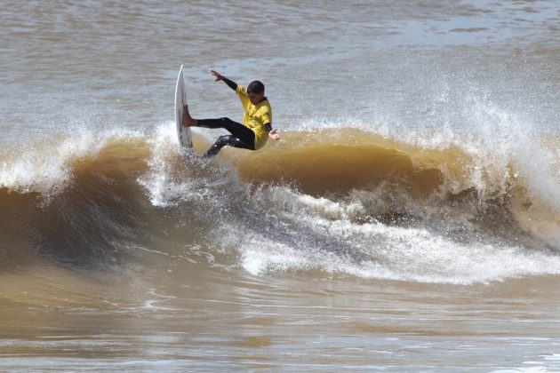 Phellype Silva, Quissamã Surf Pro AM 2023, Barra do Furaco, Norte Fluminense (RJ). Foto: Cesar Aiello.