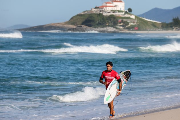 Alex Ribeiro, Saquarema Surf Festival, Praia de Itaúna (RJ). Foto: Daniel Smorigo.