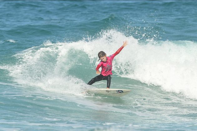 Kaleb Henrique, campeão Sub 10, Circuito Surf Talentos Oceano, Praia do Silveira, Garopaba (SC). Foto: Marcio David.