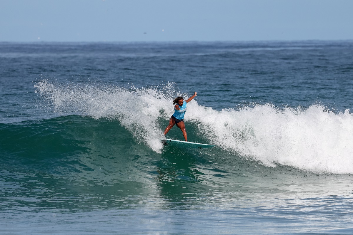 Laiz Costa é mais um talento de uma família de surfistas campeões