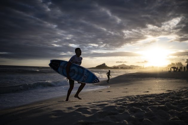 Thiago Meneses, Saquarema Surf Festival, praia de Itaúna (RJ). Foto: Daniel Smorigo.