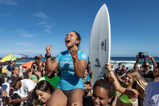Tainá Hinckel, Saquarema Surf Festival, Praia de Itaúna (RJ). Foto: Daniel Smorigo.