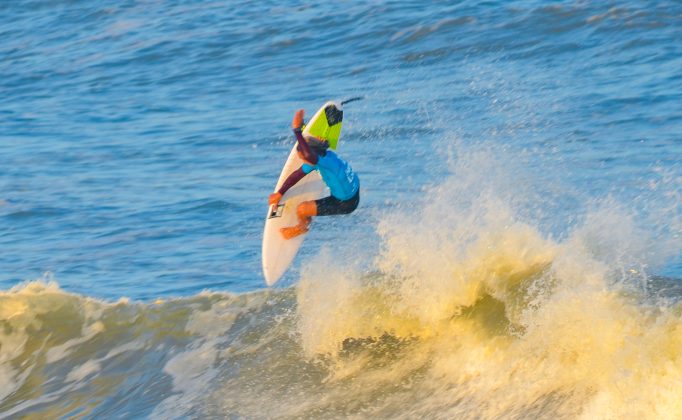 Lukas Camargo, Hang Loose Surf Attack 2023, Pier de Mongaguá (SP). Foto: Erik Medalha.
