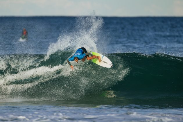 Ex-top do CT, Frederico Morais (POR) está nas quartas de final da 2ª etapa, Sydney Surf Pro 2023, North Narrabeen, Austrália. Foto: WSL / Matt Dunbar.