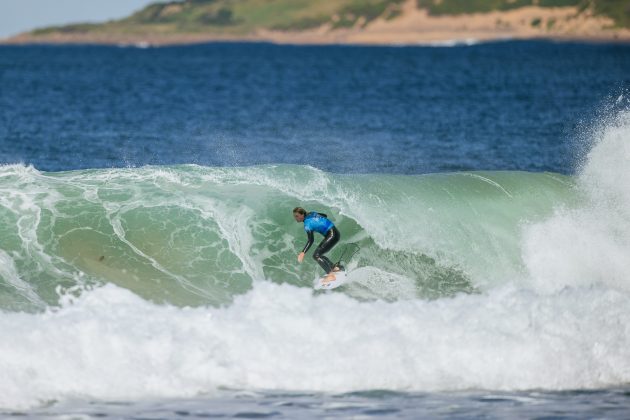 Local do pico, Macy Callaghan (AUS) também está nas finais do Sydney Surf Pro 2023, North Narrabeen, Austrália. Foto: WSL / Matt Dunbar.