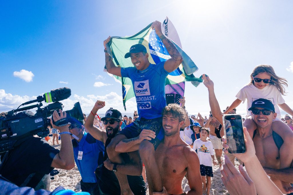 Samuel Pupo, campeão do Gold Coast Pro 2023 em Snapper Rocks, Austrália.