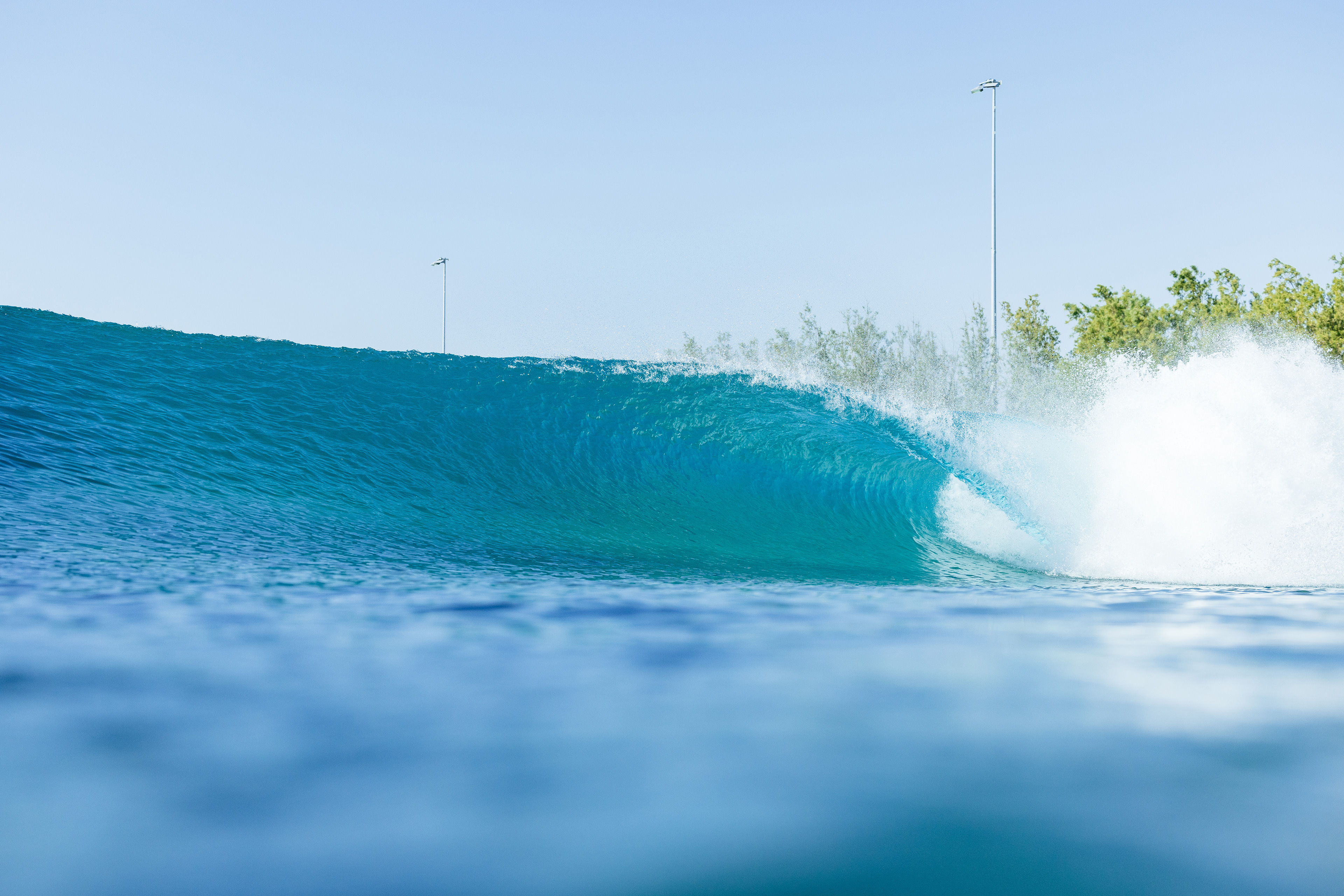 O Surf Ranch Pro acontece na piscina de ondas de Lemoore, Califórnia (EUA).