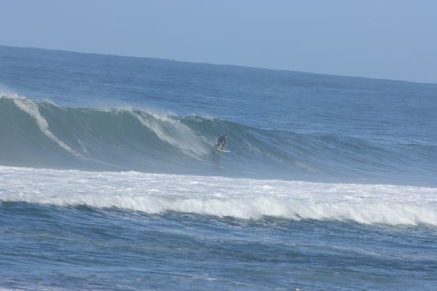 Rodrigo Resende, Monster Tow, Chemistry Surfboards. Foto: Flying Picks.