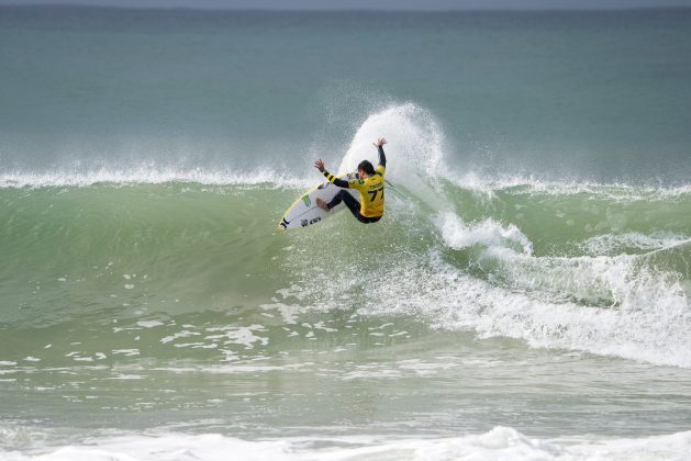 Filipe Toledo, Open J-Bay 2023, Jeffreys Bay, África do Sul. Foto: WSL / Beatriz Ryder.