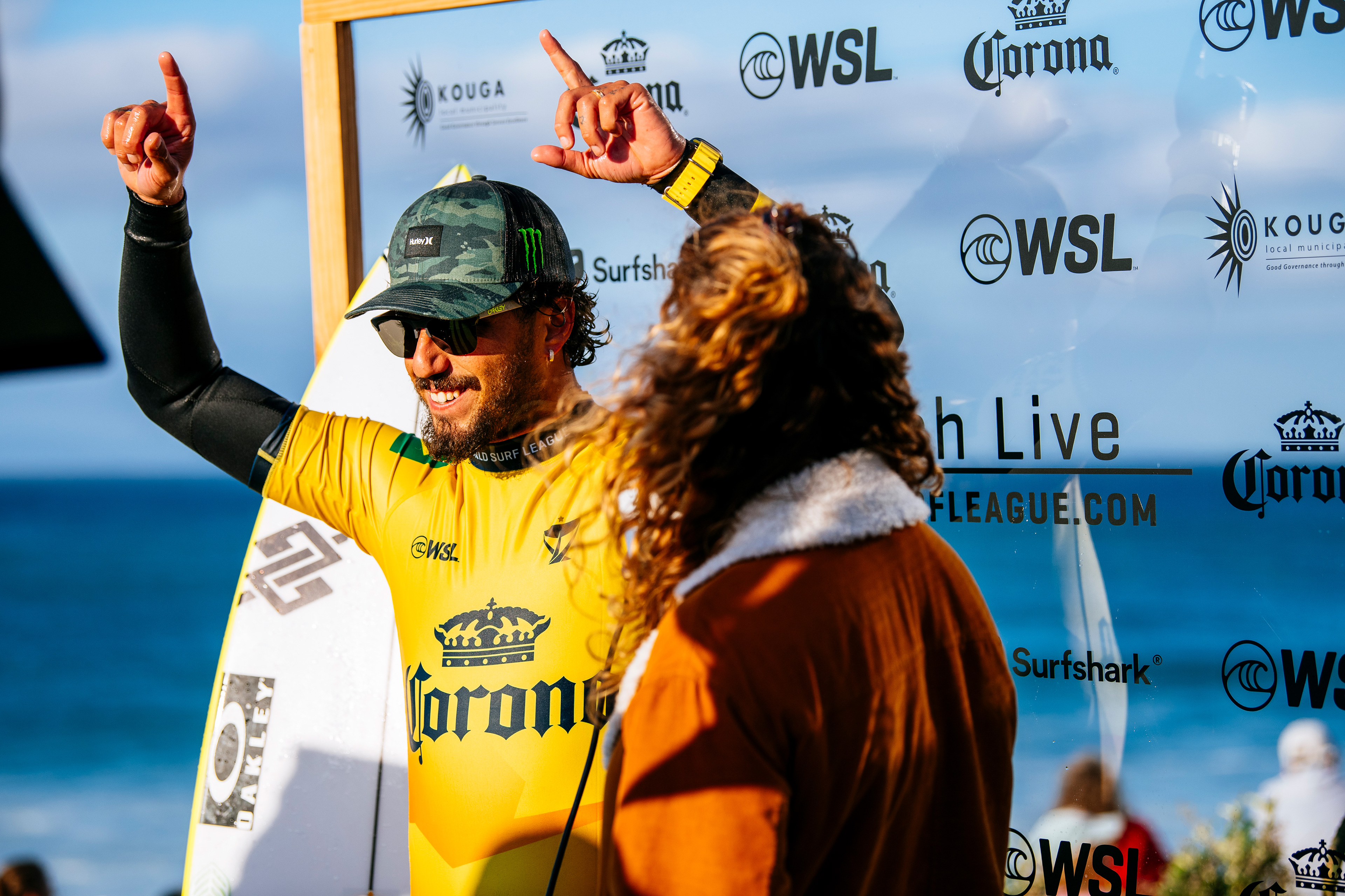 Filipe Toledo está nas quartas de final do Open J-Bay 2023 e também garantido no WSL Finals.