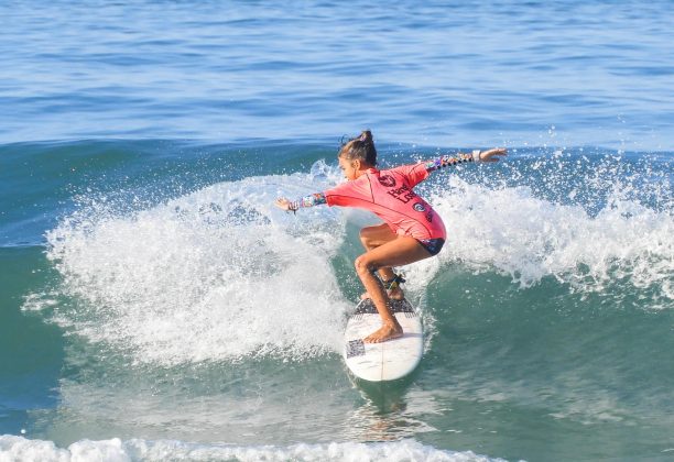 Isabel Mayer, Hang Loose Surf Attack 2023, Camburi, São Sebastião (SP). Foto: Erik Medalha.