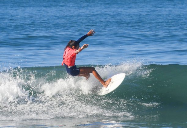 Manu Medeiros, Hang Loose Surf Attack 2023, Camburi, São Sebastião (SP). Foto: Erik Medalha.