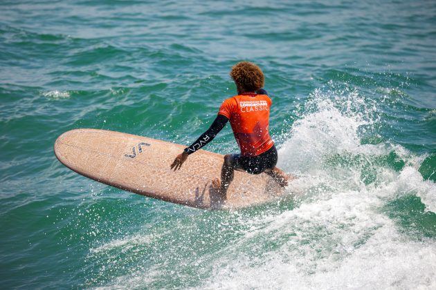 Kaniela Stewart, US Open of Surfing 2023, Huntington Beach, Califórnia (EUA). Foto: WSL / Tommy Pierucki.