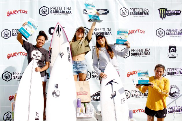 Diana Cristina, Catalina Mercere, Larissa dos Santos e Silvana Lima, Saquarema Surf Pro AM 2023, Point de Itaúna (RJ). Foto: Luciano Santos Paula.