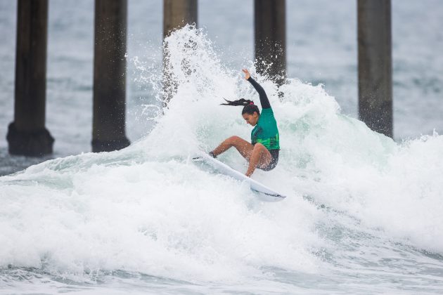 Sophia Medina, US Open of Surfing 2023, Huntington Beach, Califórnia (EUA). Foto: WSL / Kenny Morris.