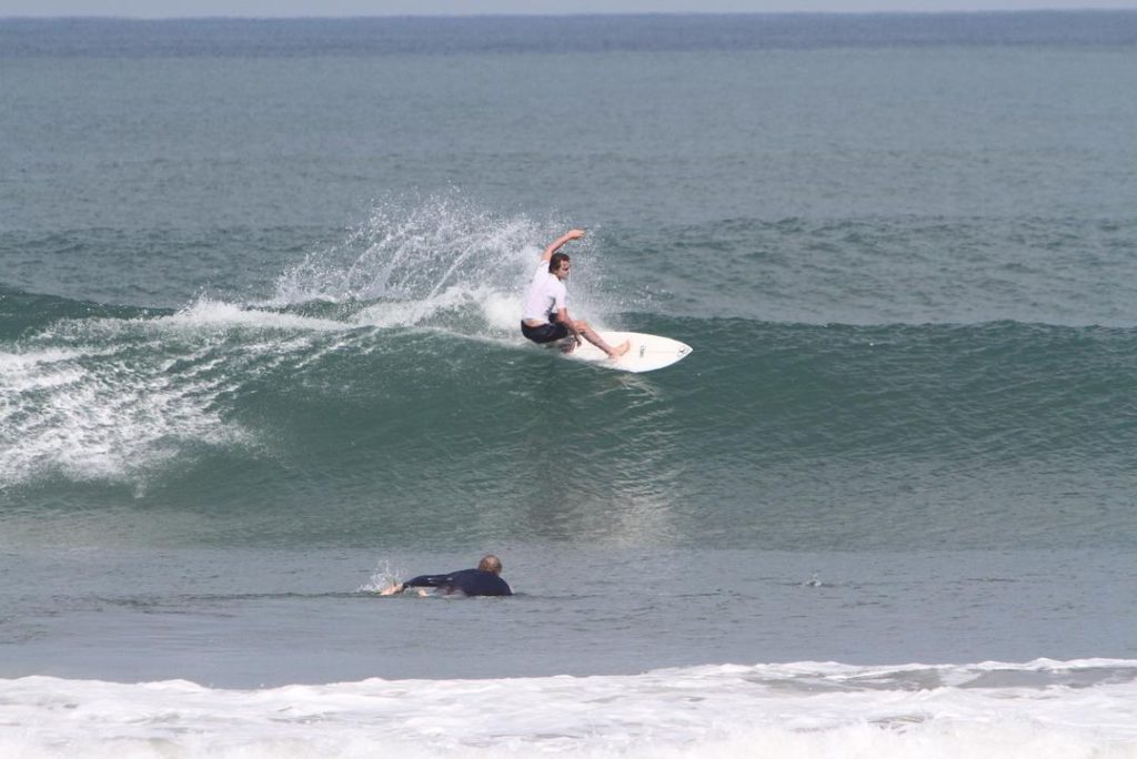 Collin Bosse durante free surf.