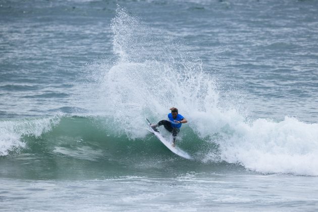 Carlos Muñoz, US Open of Surfing 2023, Huntington Beach, Califórnia (EUA). Foto: WSL / Pat Nolan.
