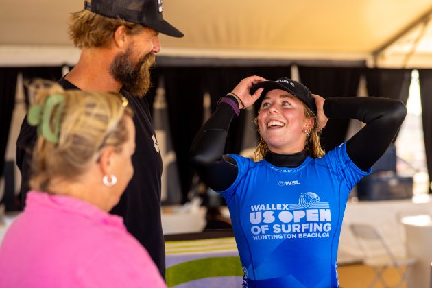 Ellie Harrison, US Open of Surfing 2023, Huntington Beach, Califórnia (EUA). Foto: WSL / Tommy Pierucki.