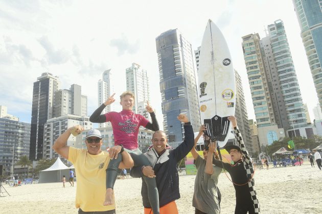 João Victor, Circuito Surf Talentos Oceano 2023, Praia Central de Balneário Camboriú (SC). Foto: Marcio David.