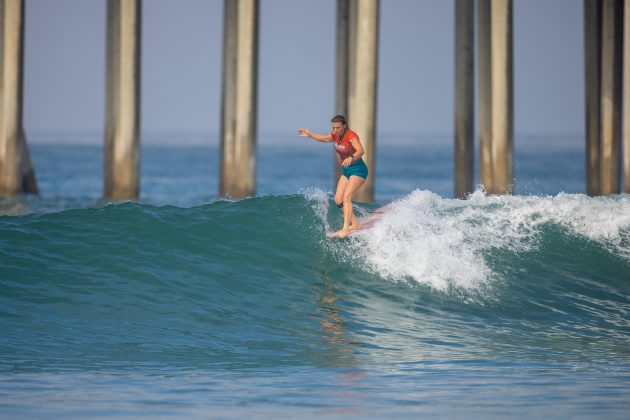 Kaitlin Mikkelsen, Huntington Beach Longboard Classic 2023, Califórnia (EUA). Foto: WSL / Tommy Pierucki.